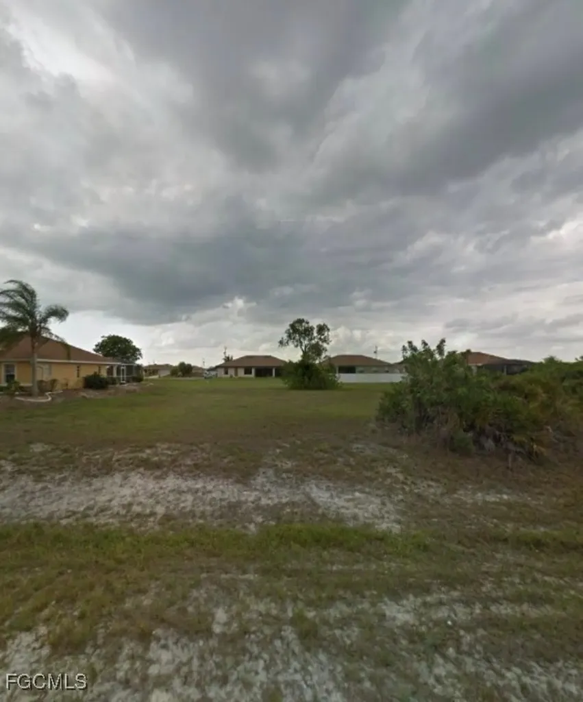 2223 Embers Parkway W Cape Coral FL 33993