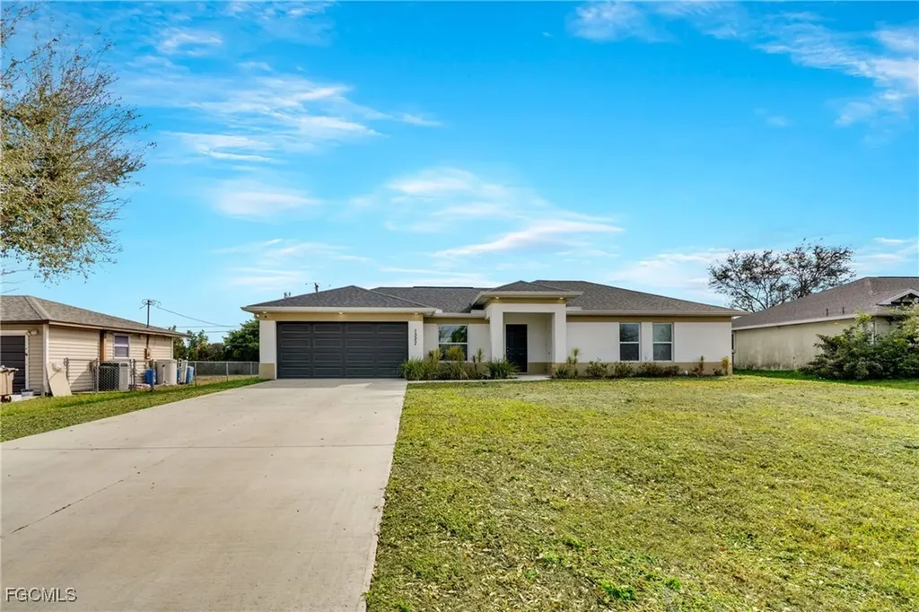 1327 NE 12th Avenue Cape Coral FL 33909
