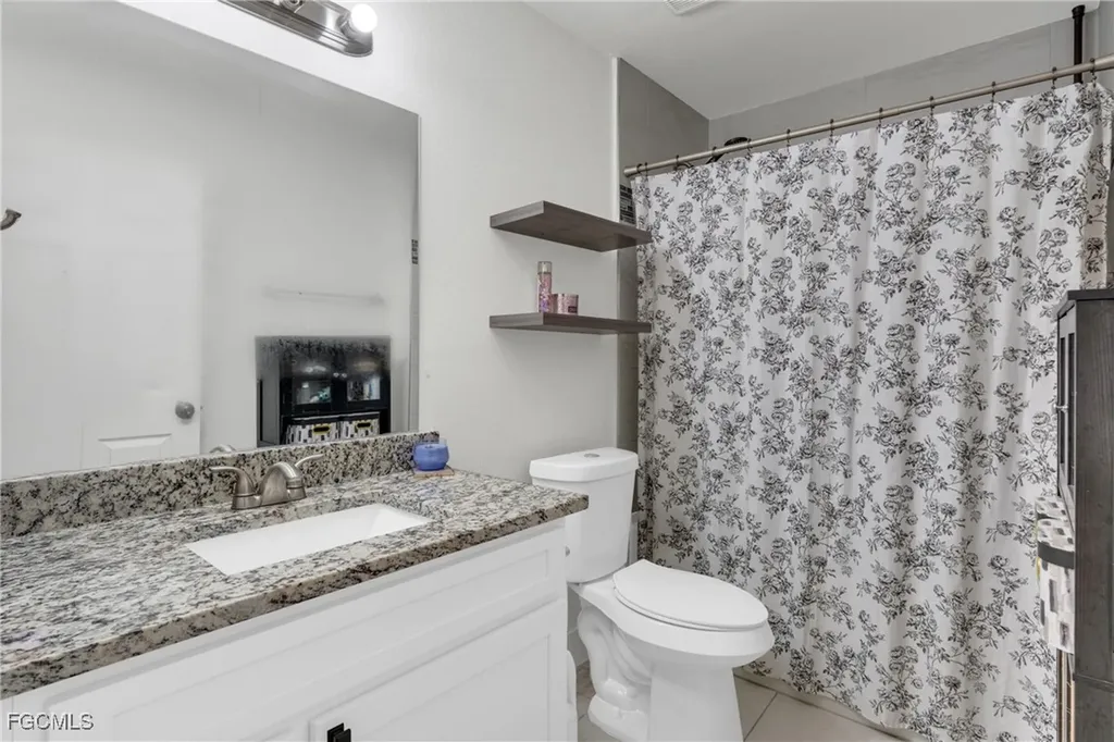 1327 NE 12th Avenue Cape Coral FL 33909