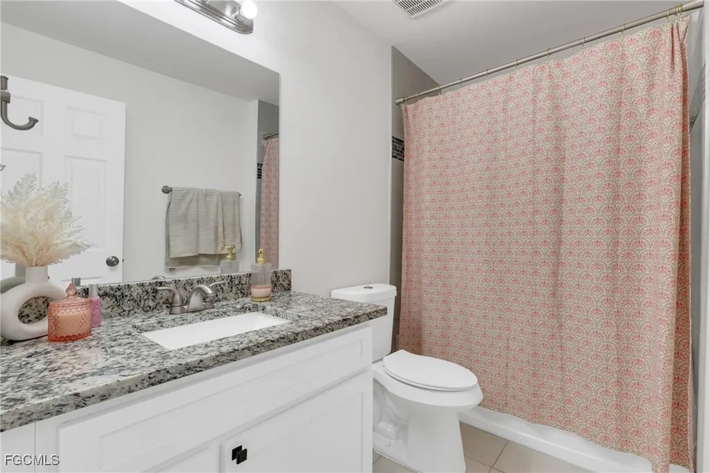 1327 NE 12th Avenue Cape Coral FL 33909