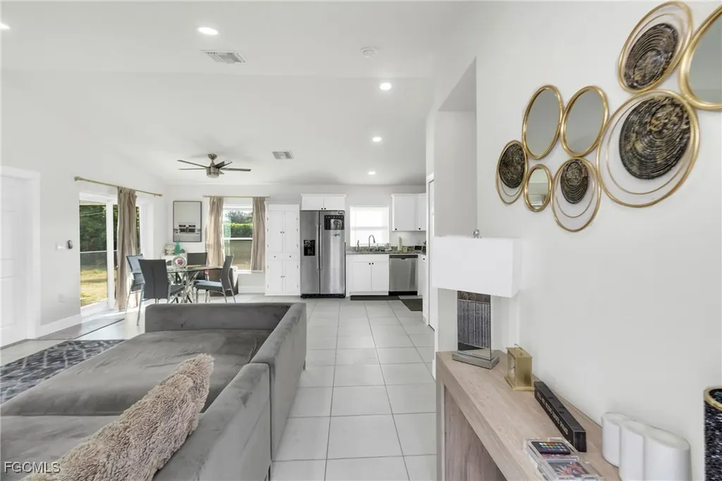 1327 NE 12th Avenue Cape Coral FL 33909