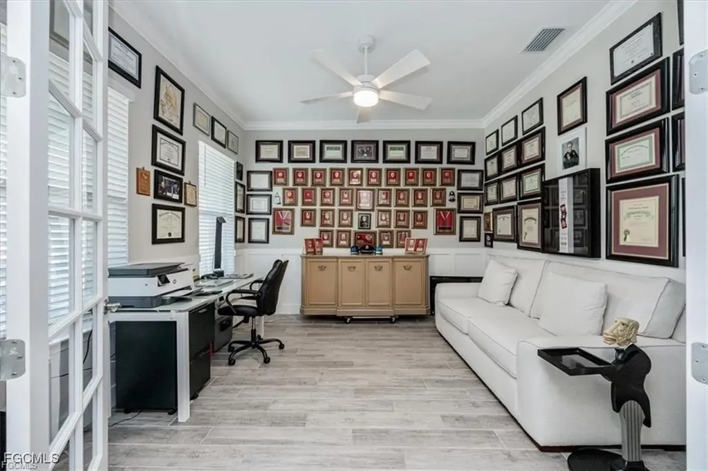 3845 Helmsman Drive Naples FL 34120