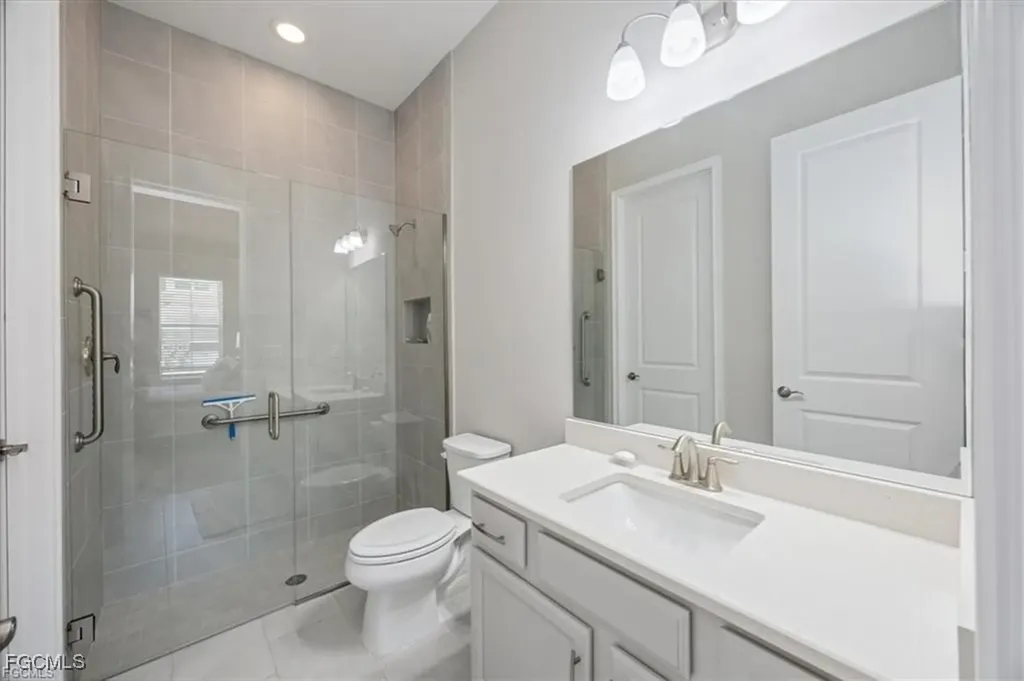 3845 Helmsman Drive Naples FL 34120