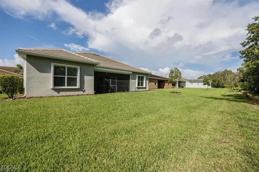 3845 Helmsman Drive Naples FL 34120