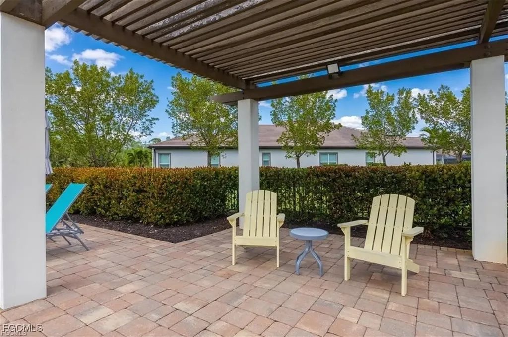 3845 Helmsman Drive Naples FL 34120