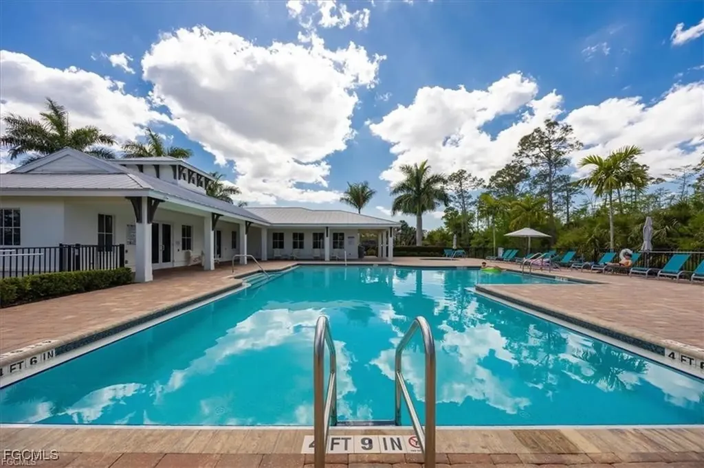 3845 Helmsman Drive Naples FL 34120