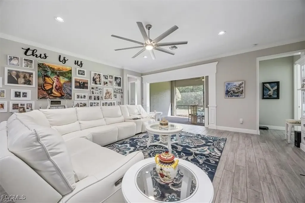 3845 Helmsman Drive Naples FL 34120