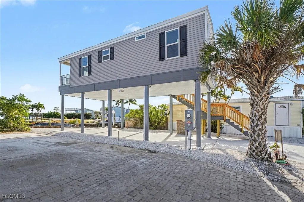 69 Emily Lane Fort Myers Beach FL 33931