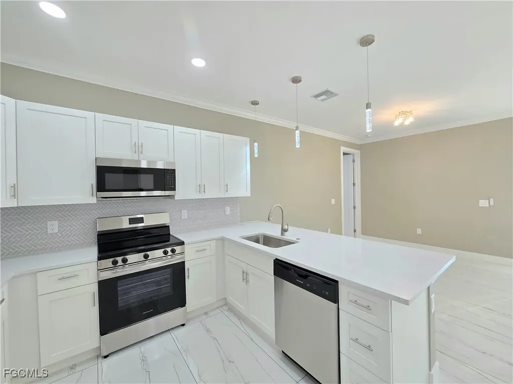 1219 Hibiscus Avenue Lehigh Acres FL 33972