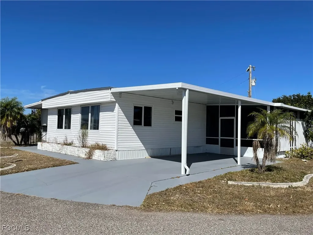 14508 Plymouth Bend North Fort Myers FL 33917