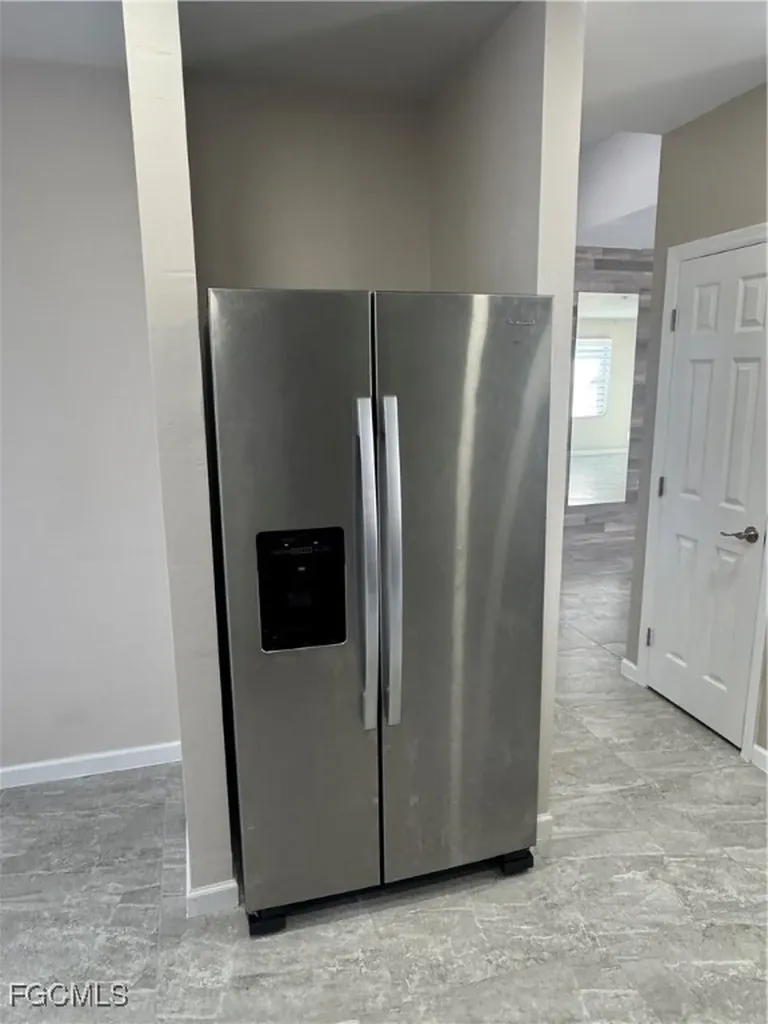 1004 Diplomat Parkway W Cape Coral FL 33993