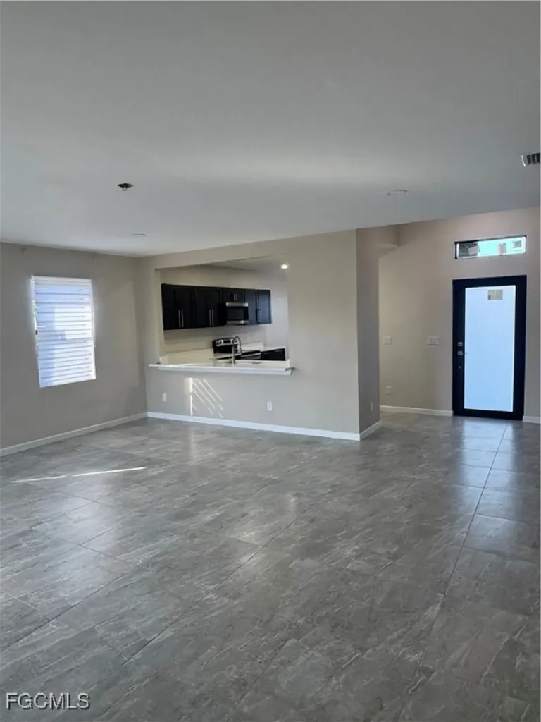 1004 Diplomat Parkway W Cape Coral FL 33993