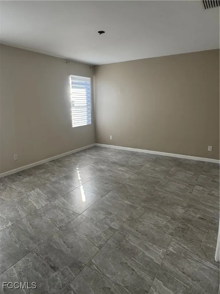 1004 Diplomat Parkway W Cape Coral FL 33993