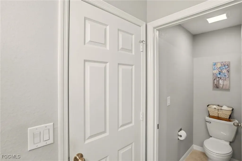214 NE 24th Terrace Cape Coral FL 33909