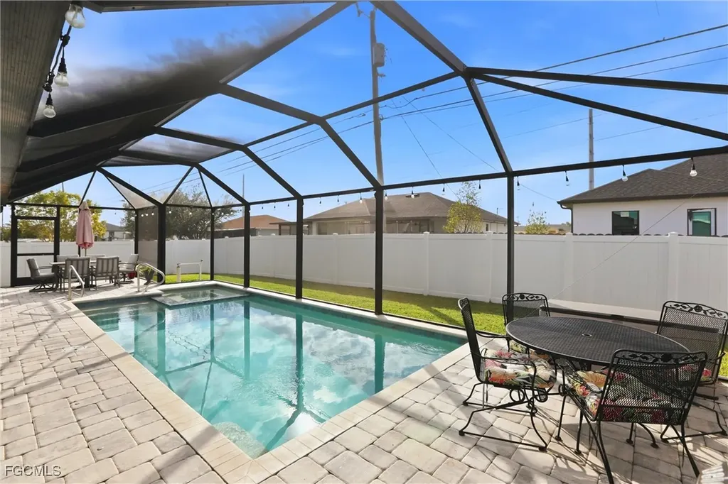 214 NE 24th Terrace Cape Coral FL 33909