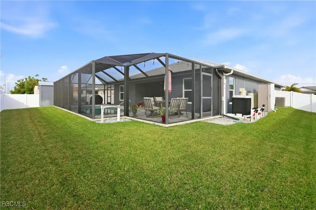 214 NE 24th Terrace Cape Coral FL 33909