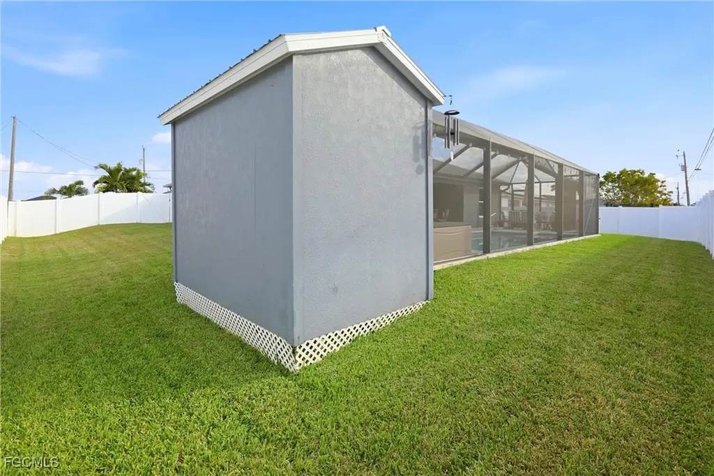 214 NE 24th Terrace Cape Coral FL 33909