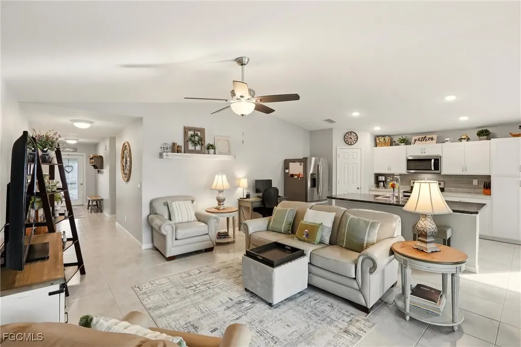 214 NE 24th Terrace Cape Coral FL 33909