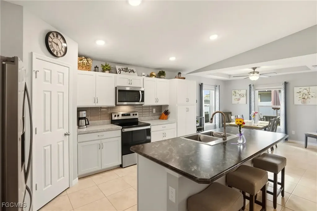 214 NE 24th Terrace Cape Coral FL 33909