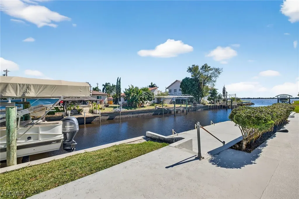 1818 Cherie Lane North Fort Myers FL 33917