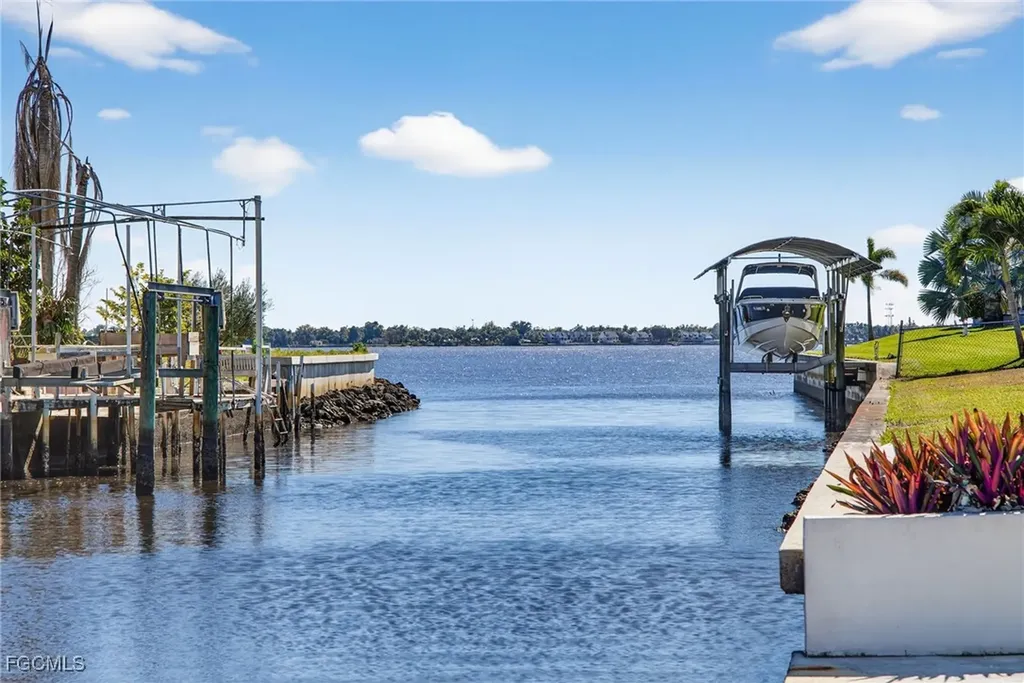 1818 Cherie Lane North Fort Myers FL 33917