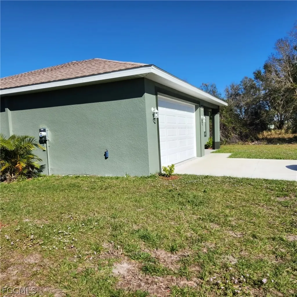 30030 Red Pine Road Punta Gorda FL 33982