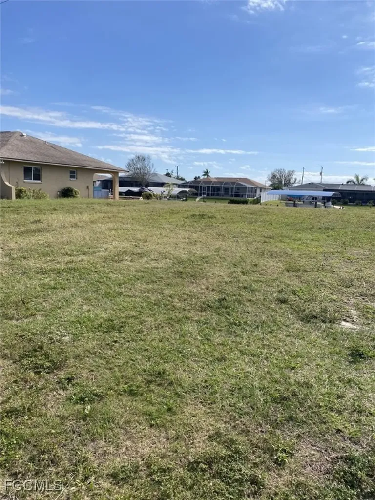 1418 SE 15th Terrace Cape Coral FL 33990