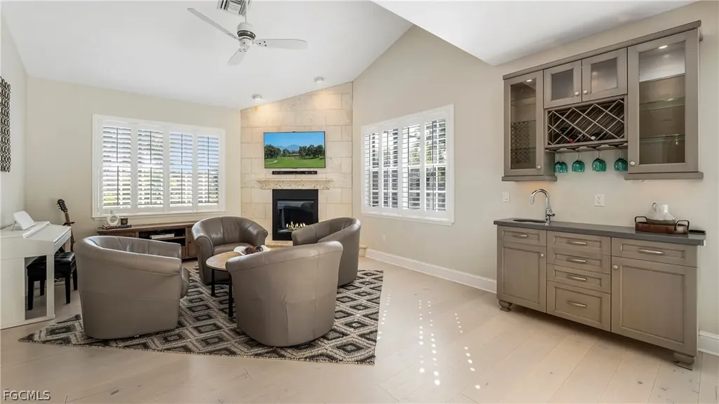 8558 S Lake Circle Fort Myers FL 33908