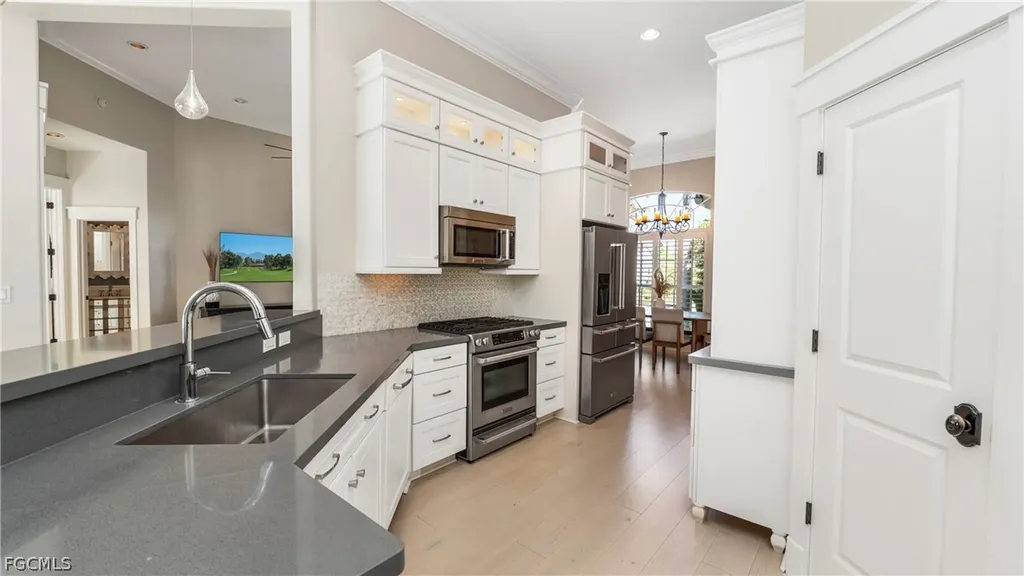 8558 S Lake Circle Fort Myers FL 33908