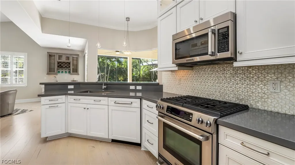 8558 S Lake Circle Fort Myers FL 33908