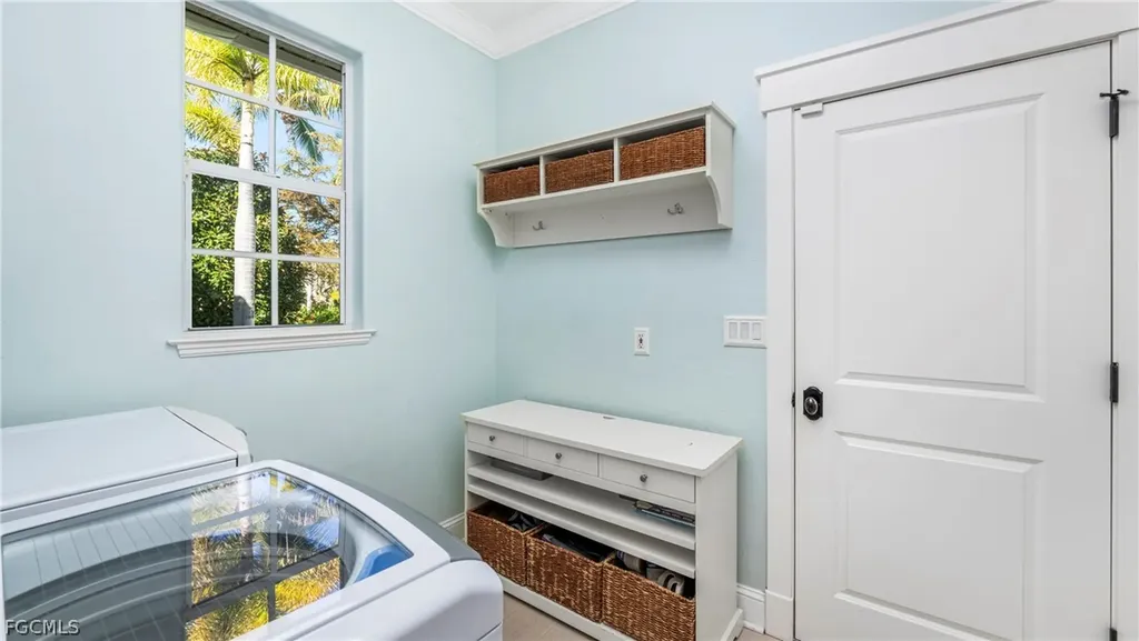 8558 S Lake Circle Fort Myers FL 33908