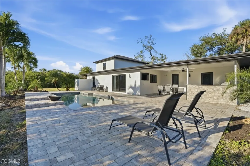 7161 Shannon Boulevard Fort Myers FL 33908