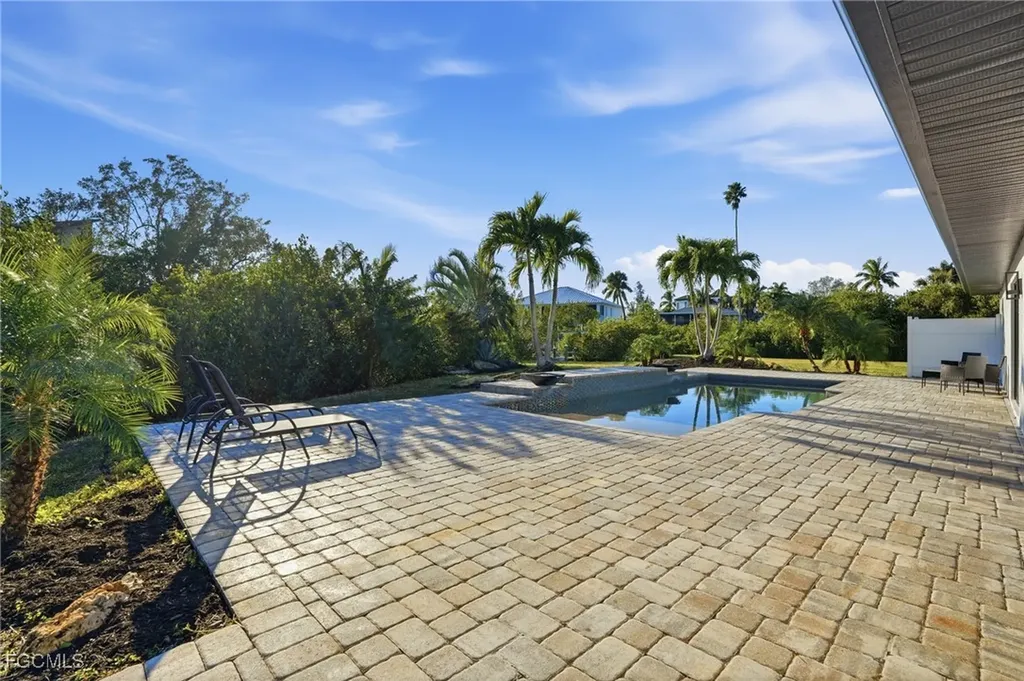 7161 Shannon Boulevard Fort Myers FL 33908