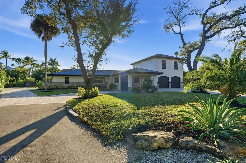 7161 Shannon Boulevard Fort Myers FL 33908