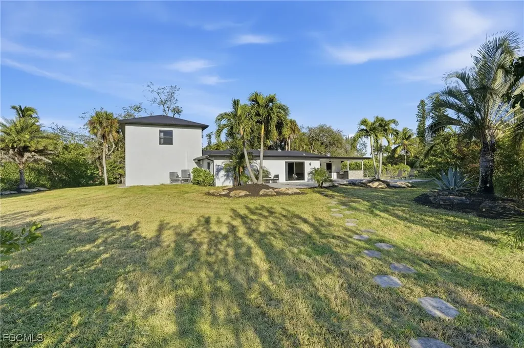 7161 Shannon Boulevard Fort Myers FL 33908