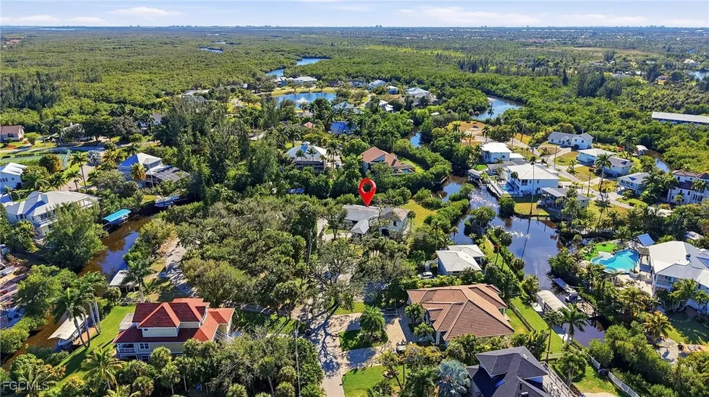 7161 Shannon Boulevard Fort Myers FL 33908