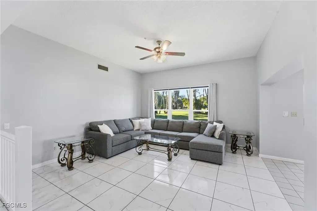 4 E Greens Circle Lehigh Acres FL 33936