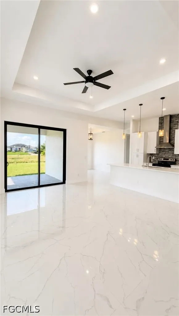 2124 NE 28th Street Cape Coral FL 33909