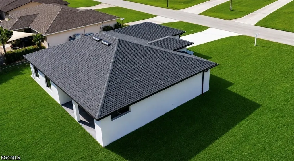 2124 NE 28th Street Cape Coral FL 33909