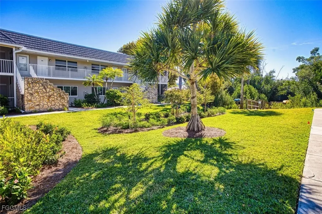 601 Periwinkle Way Sanibel FL 33957
