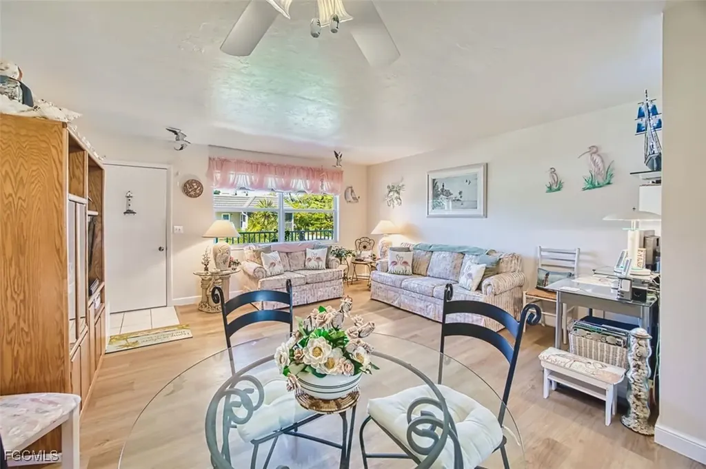 601 Periwinkle Way Sanibel FL 33957