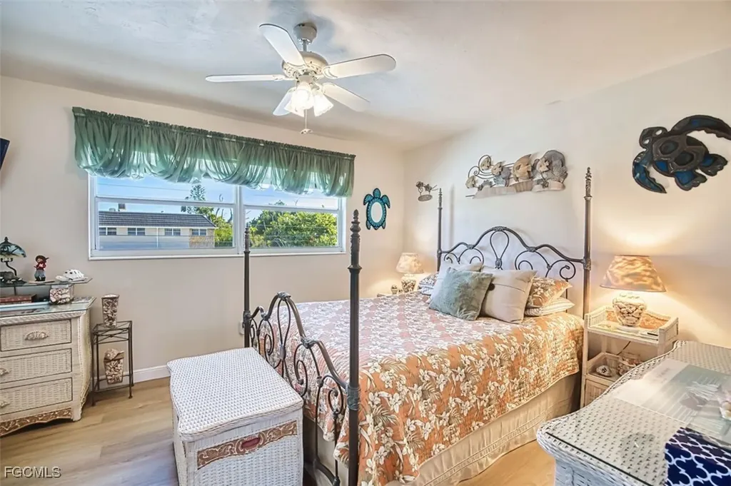 601 Periwinkle Way Sanibel FL 33957