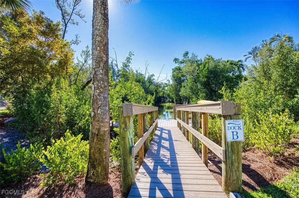 601 Periwinkle Way Sanibel FL 33957