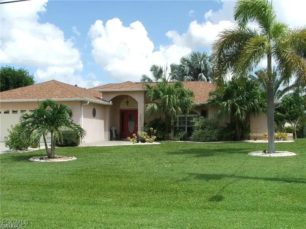 613 SE 21st Street Cape Coral FL 33990