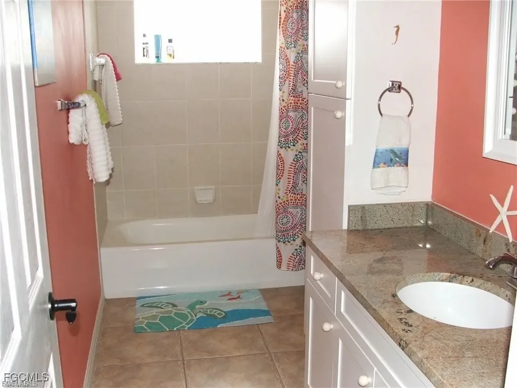 613 SE 21st Street Cape Coral FL 33990