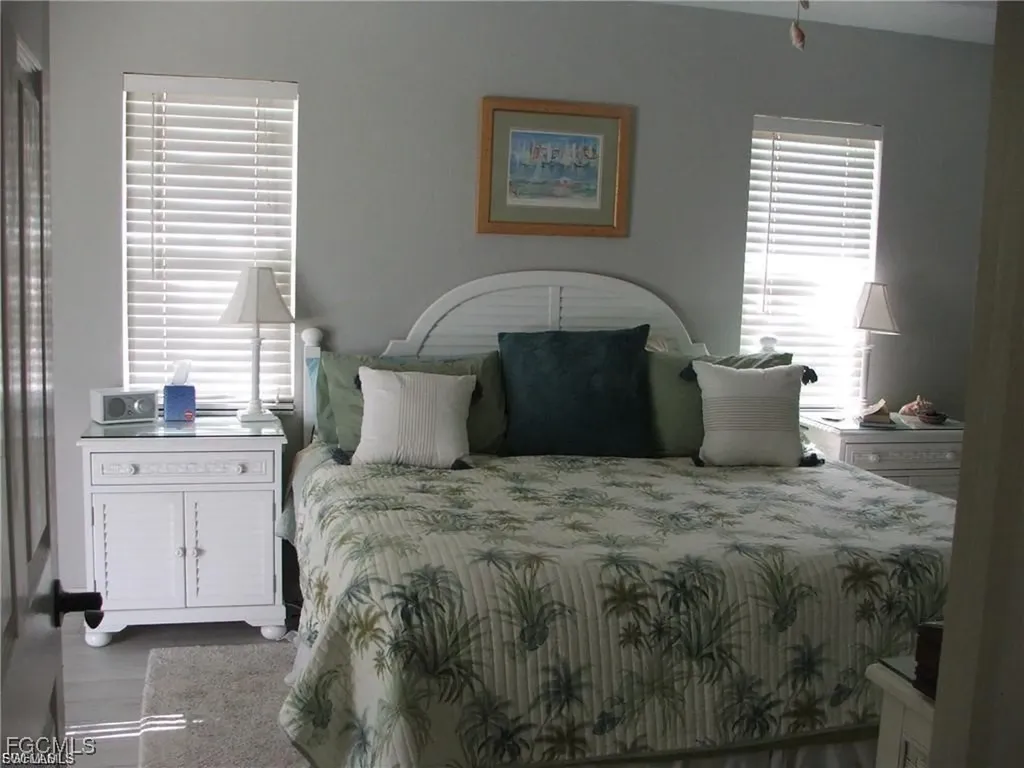 613 SE 21st Street Cape Coral FL 33990