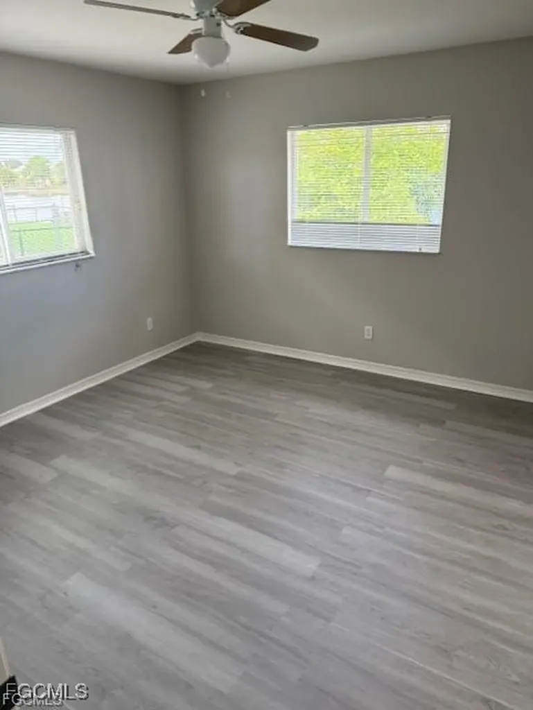 613 SE 21st Street Cape Coral FL 33990