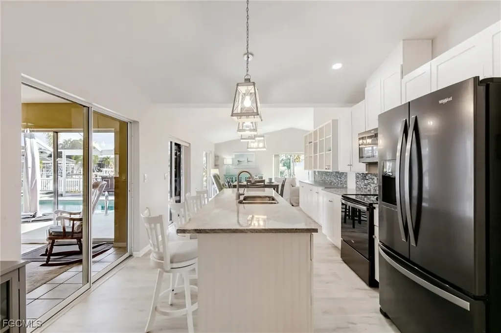 2308 Everest Parkway Cape Coral FL 33904