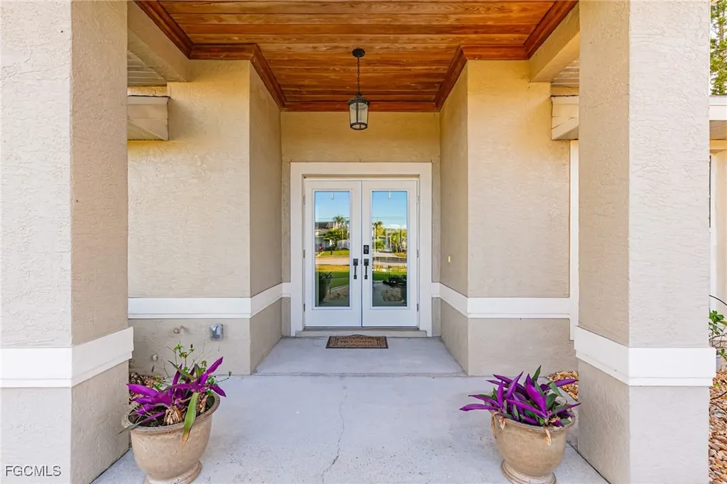 2308 Everest Parkway Cape Coral FL 33904
