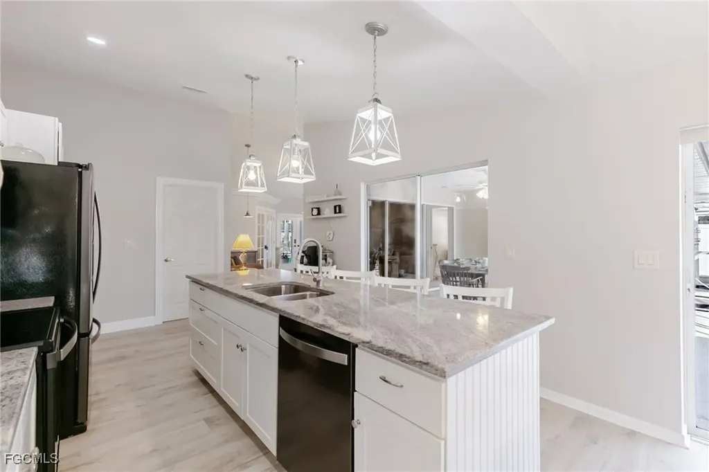 2308 Everest Parkway Cape Coral FL 33904